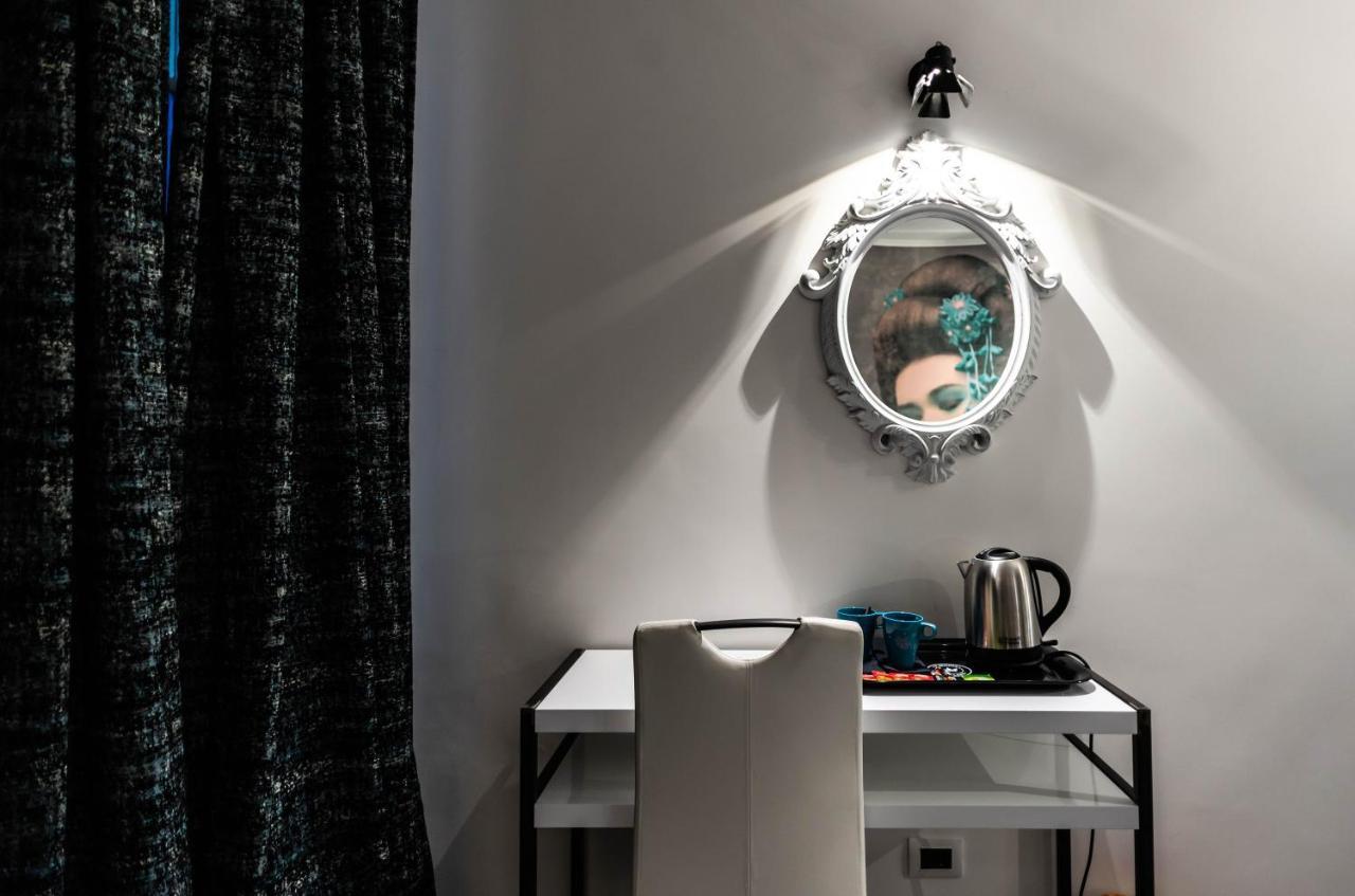 Trevi & Pantheon Design Rooms Roma Exterior foto