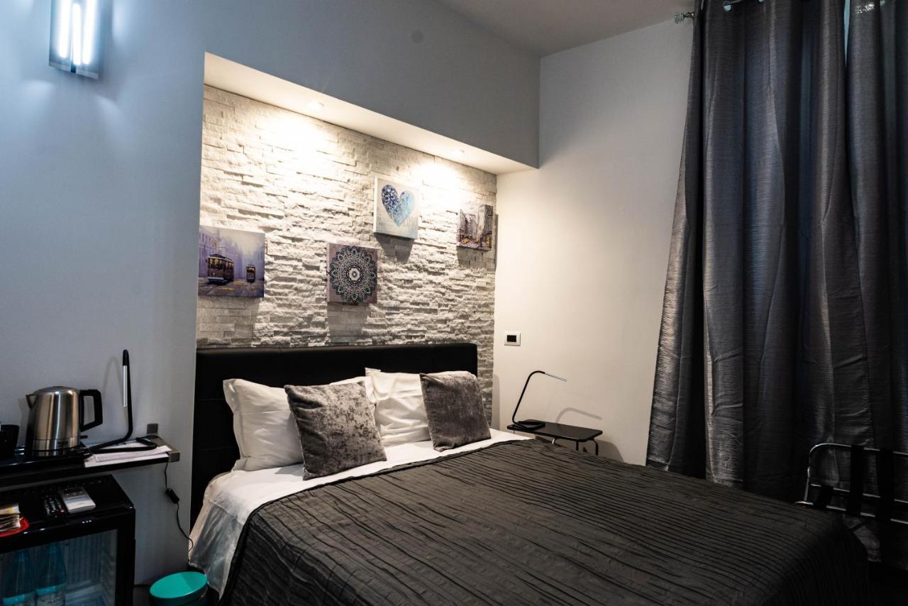 Trevi & Pantheon Design Rooms Roma Exterior foto